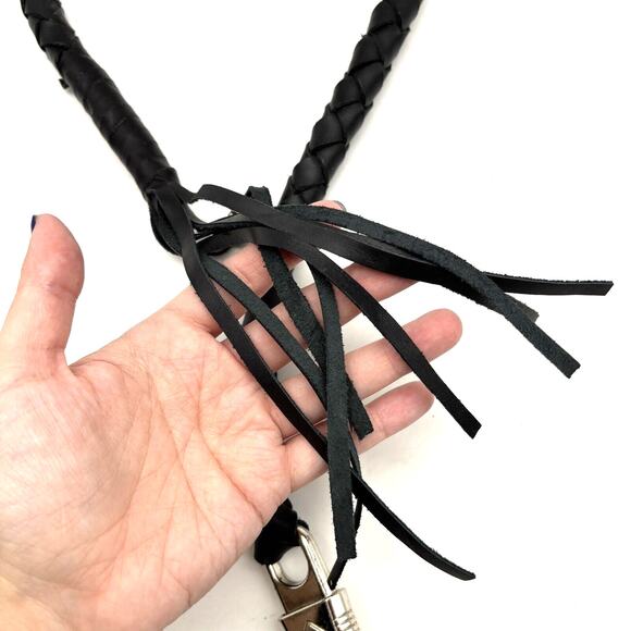 NEW Dream Apparel Black Braided Leather Silver Skull Tassel Get Back Whip 42" - Picture 7 of 11